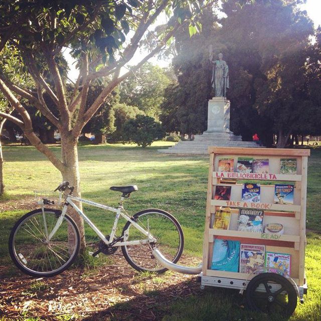 the Bibliobicicleta in a park in San Francisco